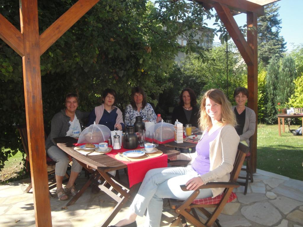 Guest house Karnet 3*